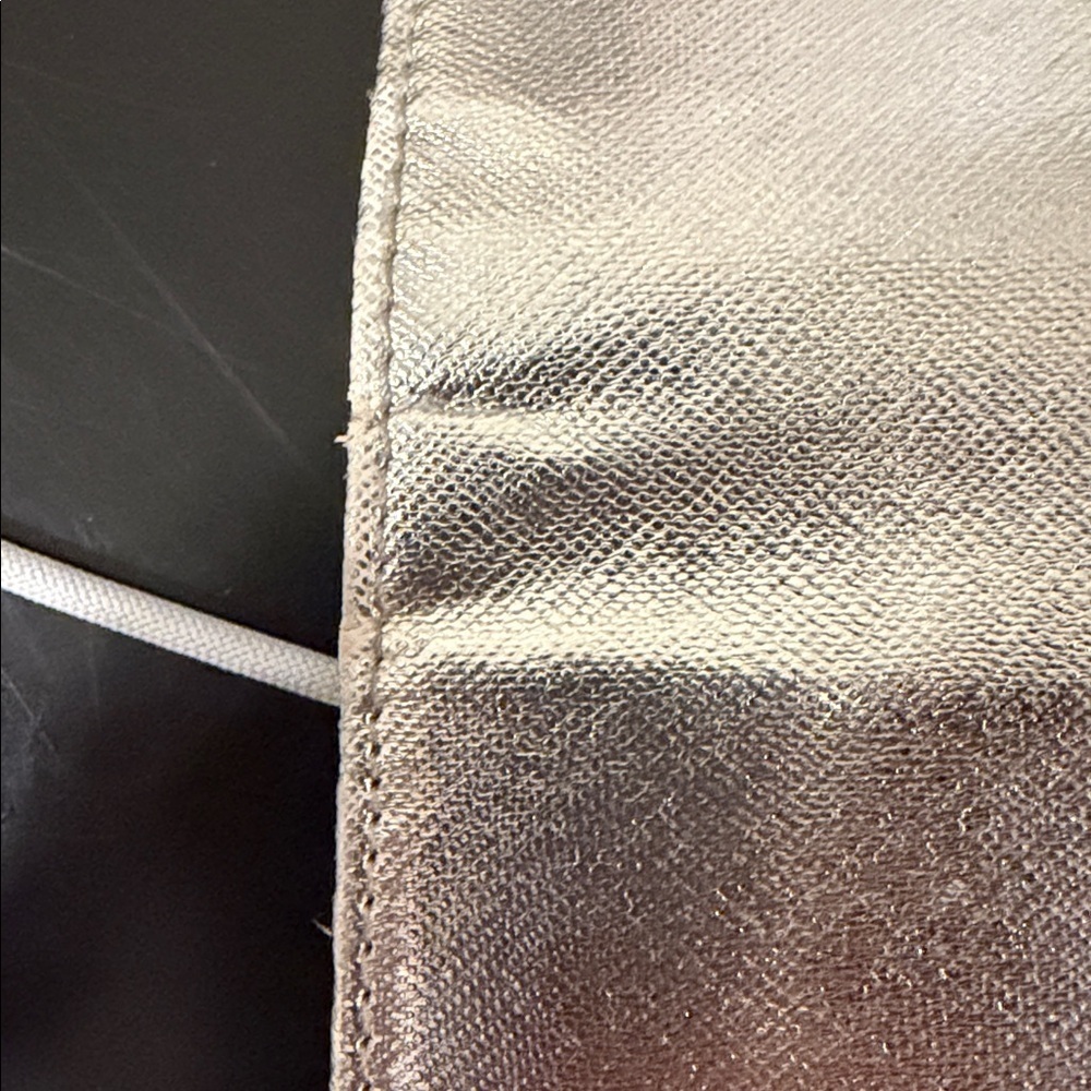 Zoppen SILVER metallic Travel Wallet w/RFID Protection, GUC, Space for Passport - Picture 8 of 11
